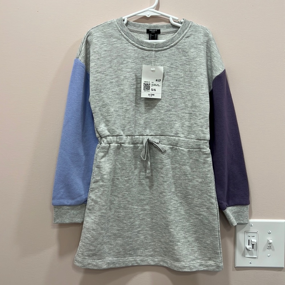 Forever 21 sweatshirt dress. Size 5/6.
